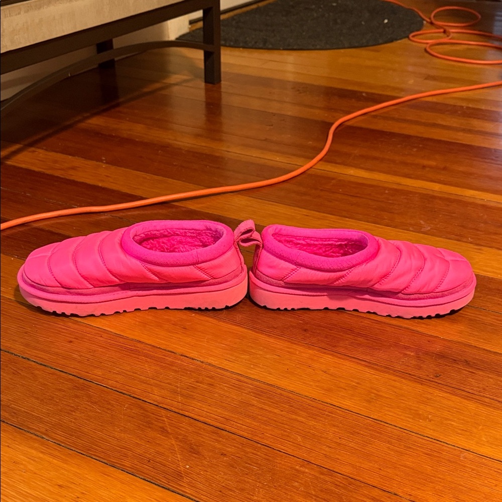 UGG Women’s Bright Pink Slippers - Picture 2 of 4